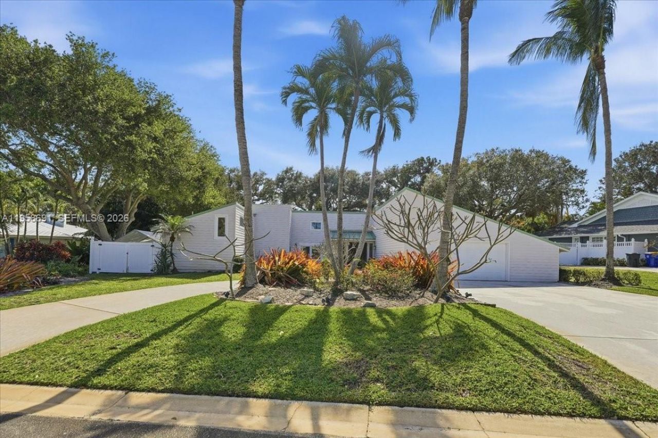 3 Gumbo Limbo Way , Sewalls Point, FL 34996 Photo