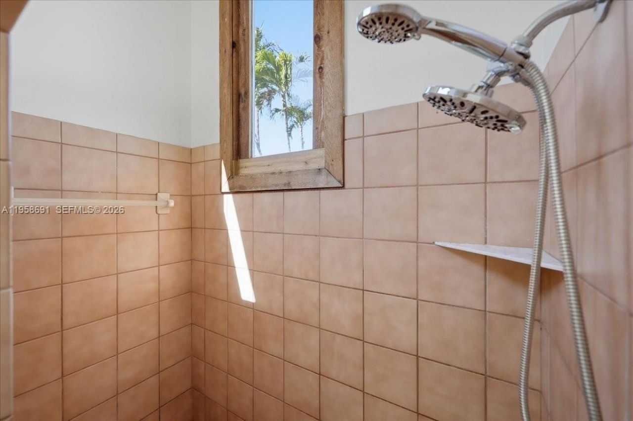 3 Gumbo Limbo Way , Sewalls Point, FL 34996 Photo