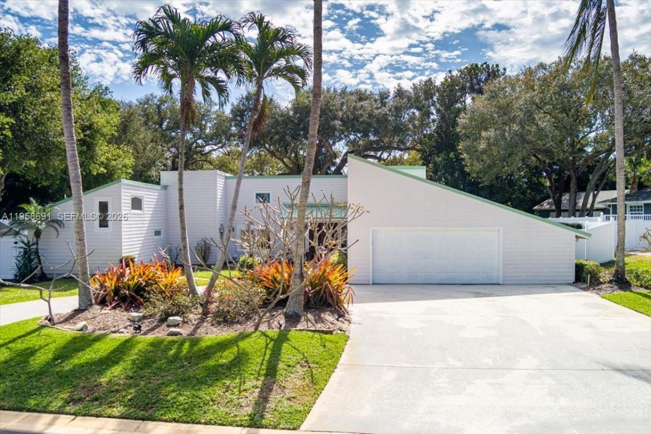 3 Gumbo Limbo Way , Sewalls Point, FL 34996 Photo