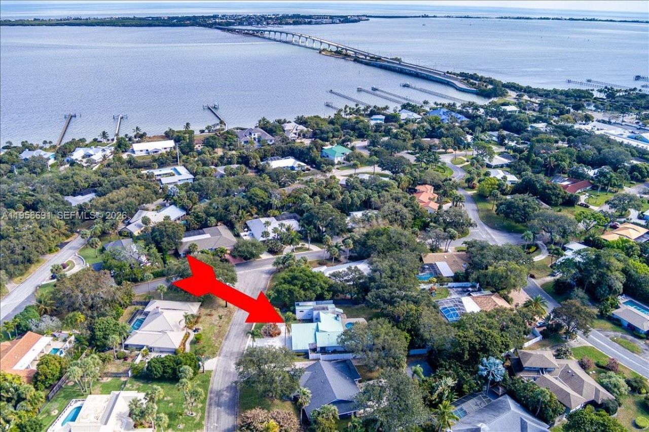 3 Gumbo Limbo Way , Sewalls Point, FL 34996 Photo