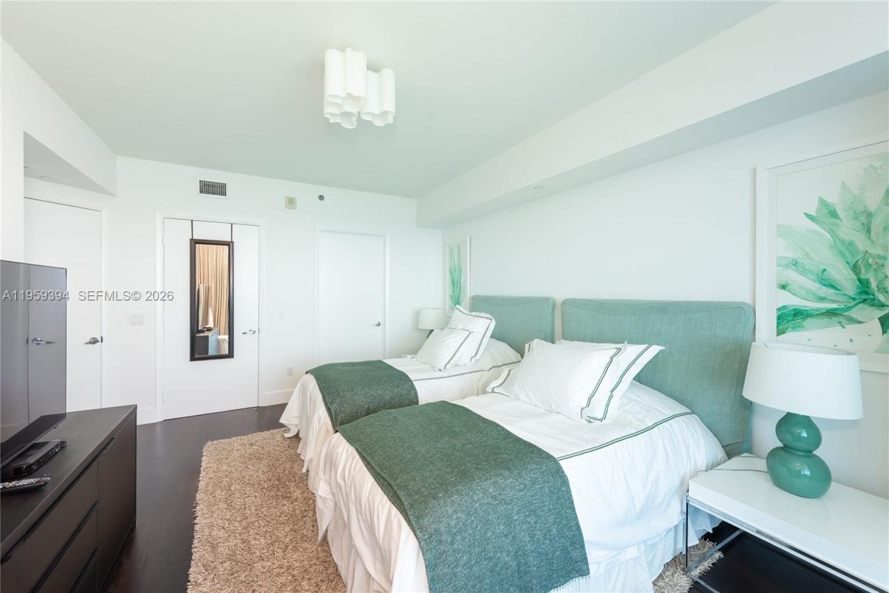 2711 S Ocean Dr , Unit 3202, Hollywood, FL 33019 Photo