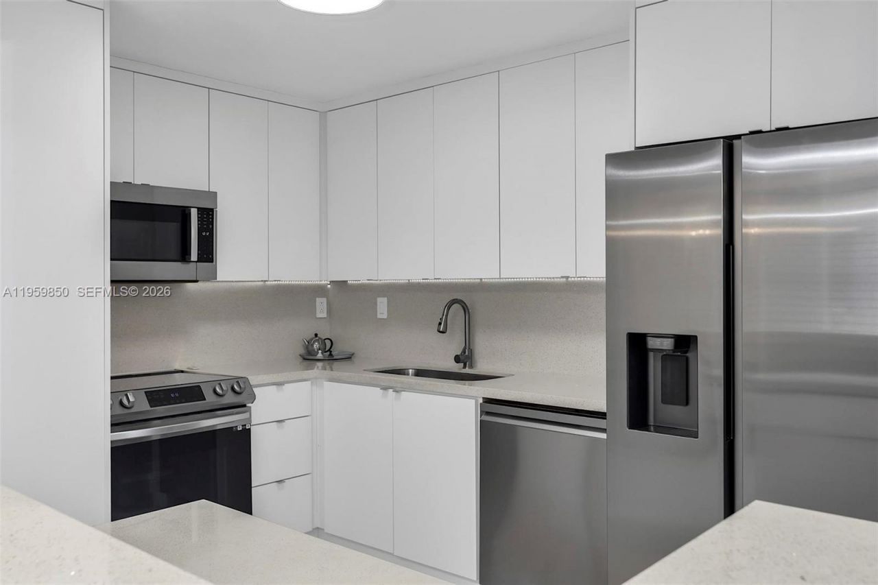 1865 Brickell Ave, Unit A1502, Miami, FL 33129 Photo