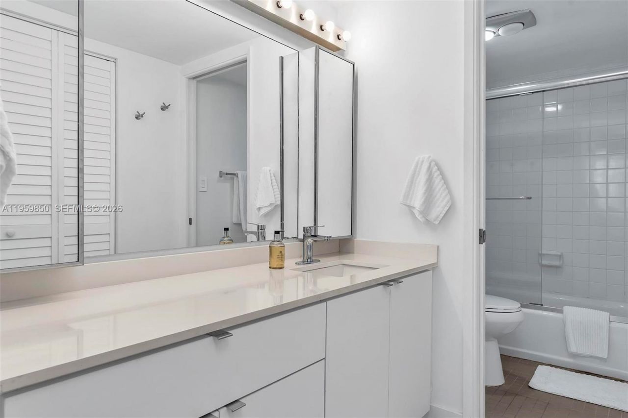 1865 Brickell Ave, Unit A1502, Miami, FL 33129 Photo