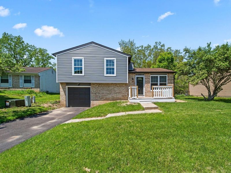 375 Darby Court, Galloway, OH 43119 Photo 2
