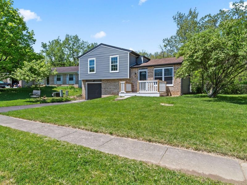 375 Darby Court, Galloway, OH 43119 Photo 3