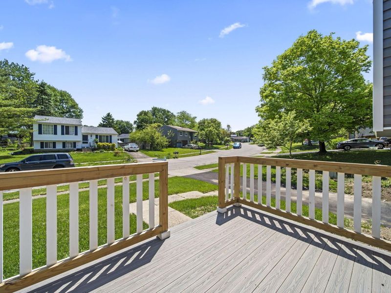 375 Darby Court, Galloway, OH 43119 Photo 6