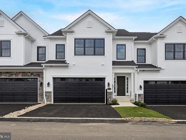 520 FULLERTON FARM COURT, Unit 15, CHALFONT, PA 18914