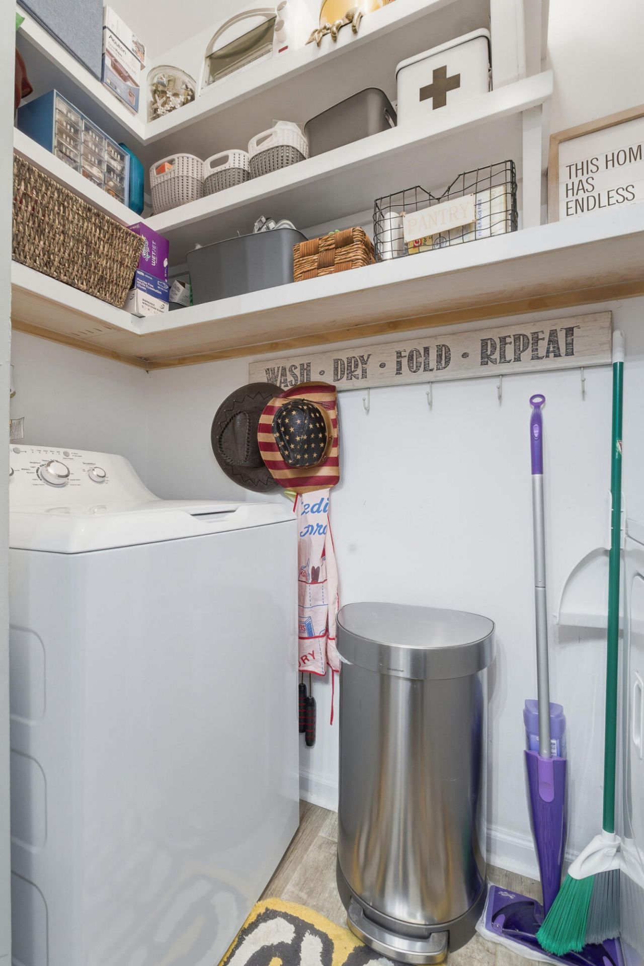 1600 Long Grove Drive Photo 10