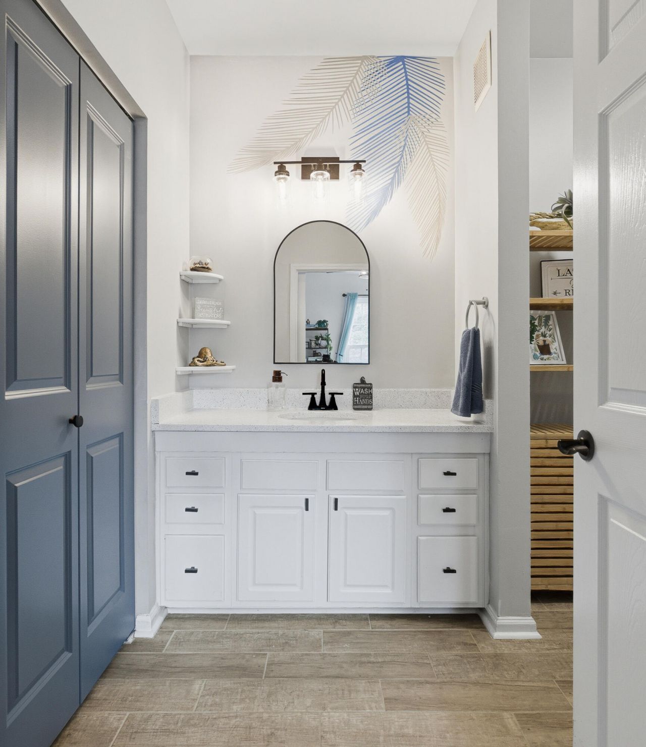 1600 Long Grove Drive Photo 27