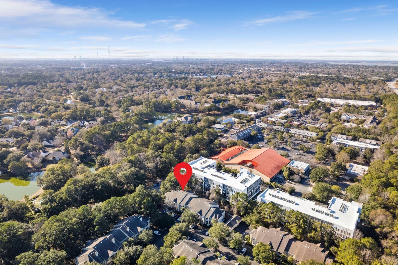 1600 Long Grove Drive Photo 36