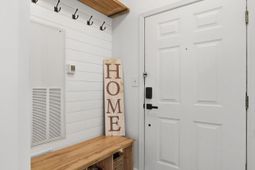 1600 Long Grove Drive photo 4