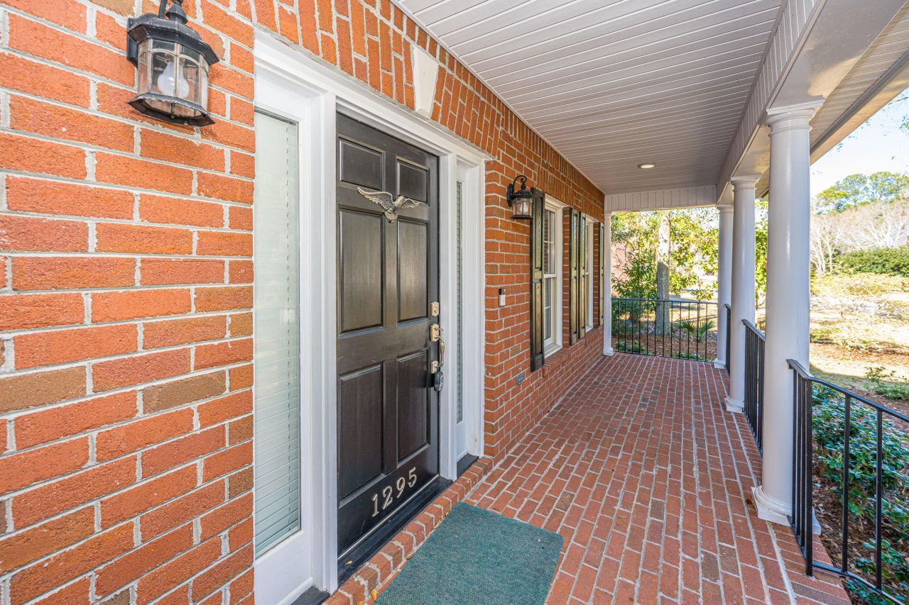 1295 Chrismill Lane Photo 13