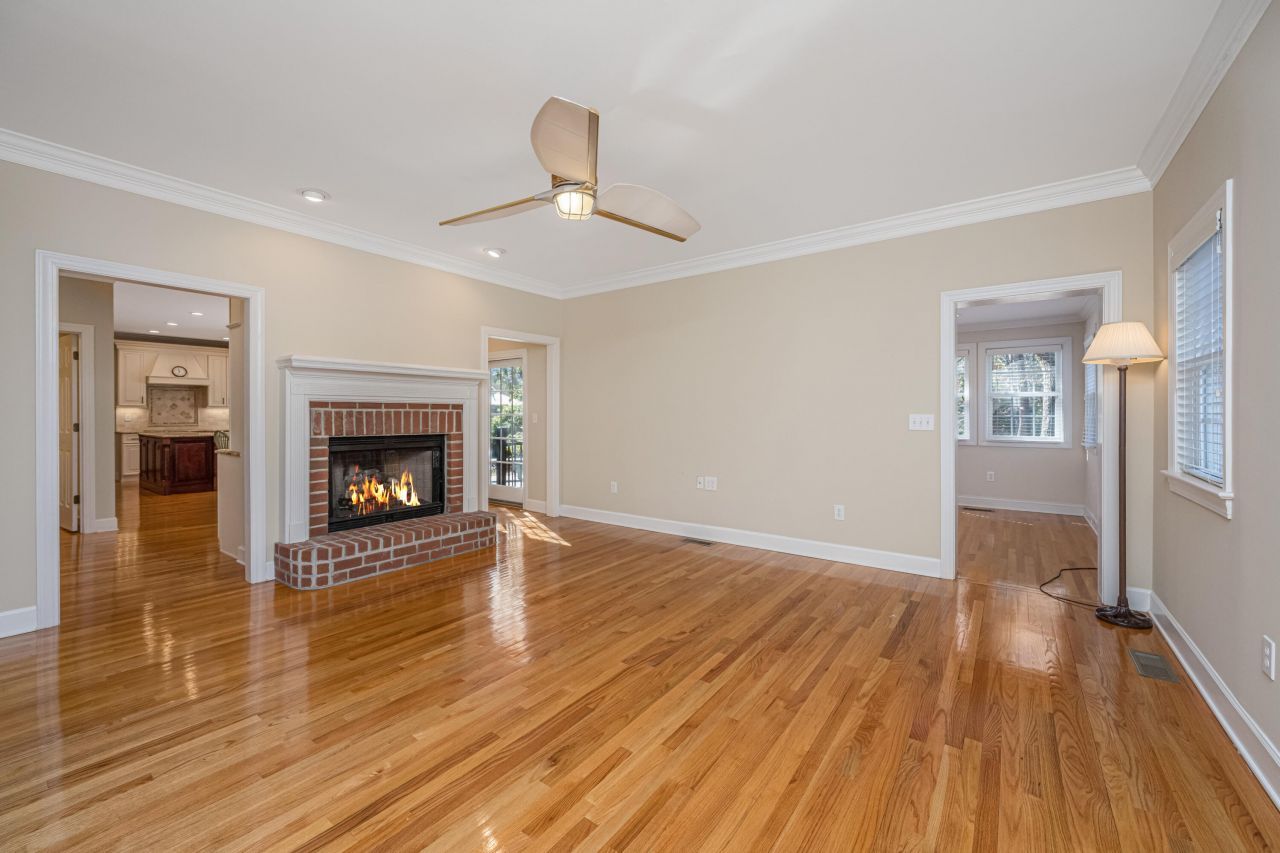 1295 Chrismill Lane Photo 23