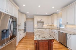 1295 Chrismill Lane photo 4