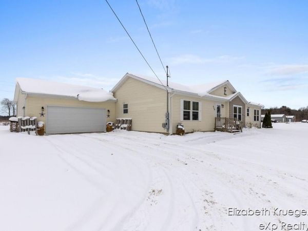 930 Solon Street NE, Cedar Springs, MI 49319