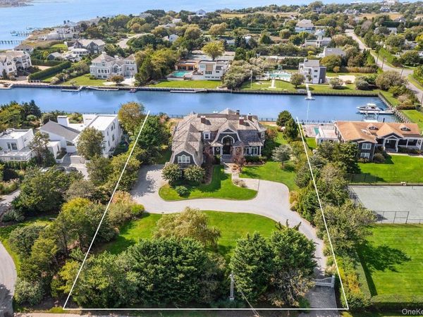 101 Jessup Lane, Westhampton Beach, NY 11978