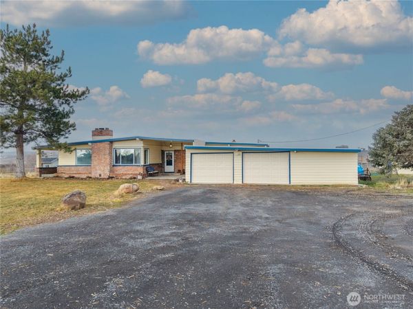 3416 Road 20 NE, Soap Lake, WA 98851