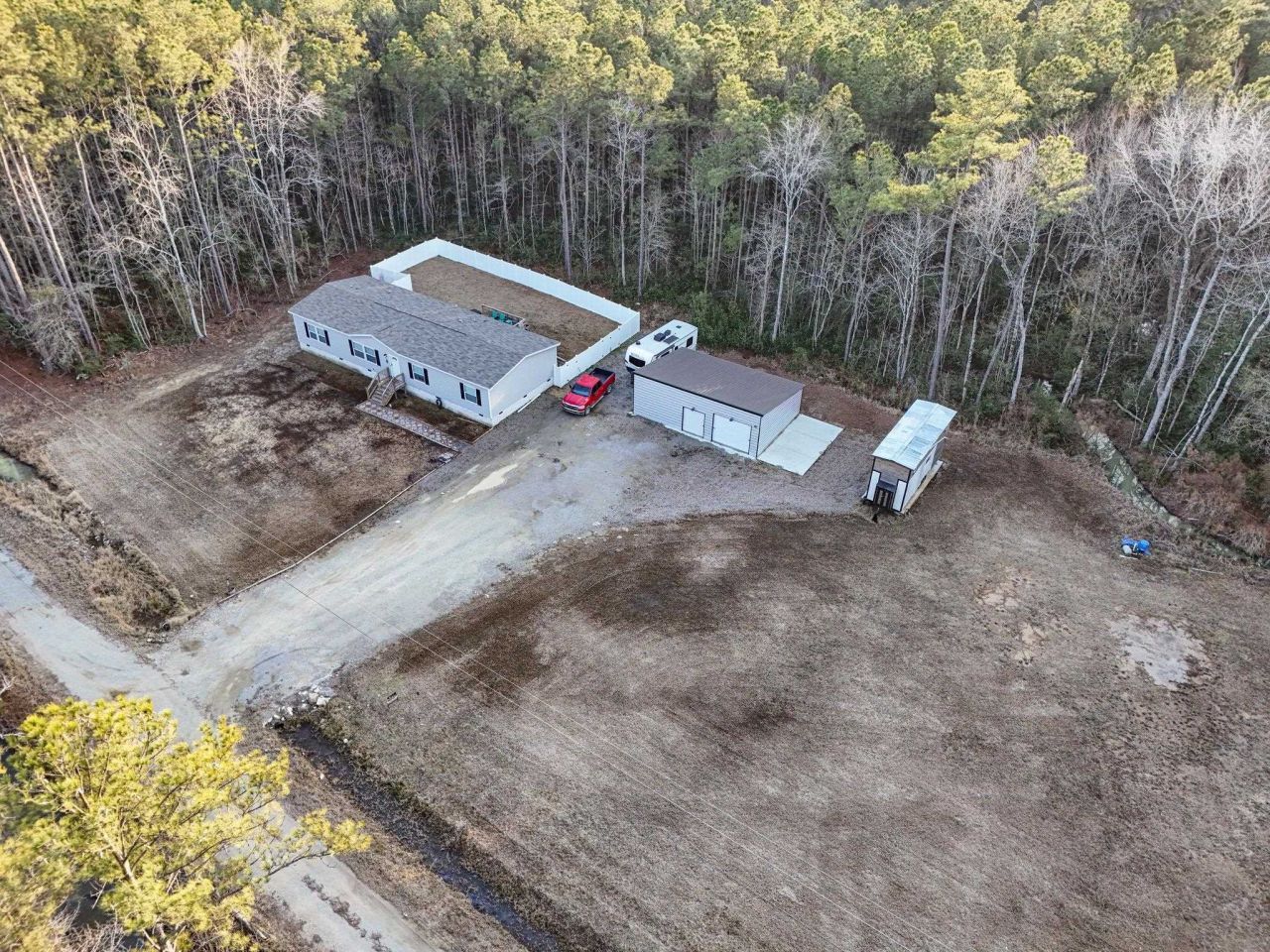 616 Highway 57 N Photo 4