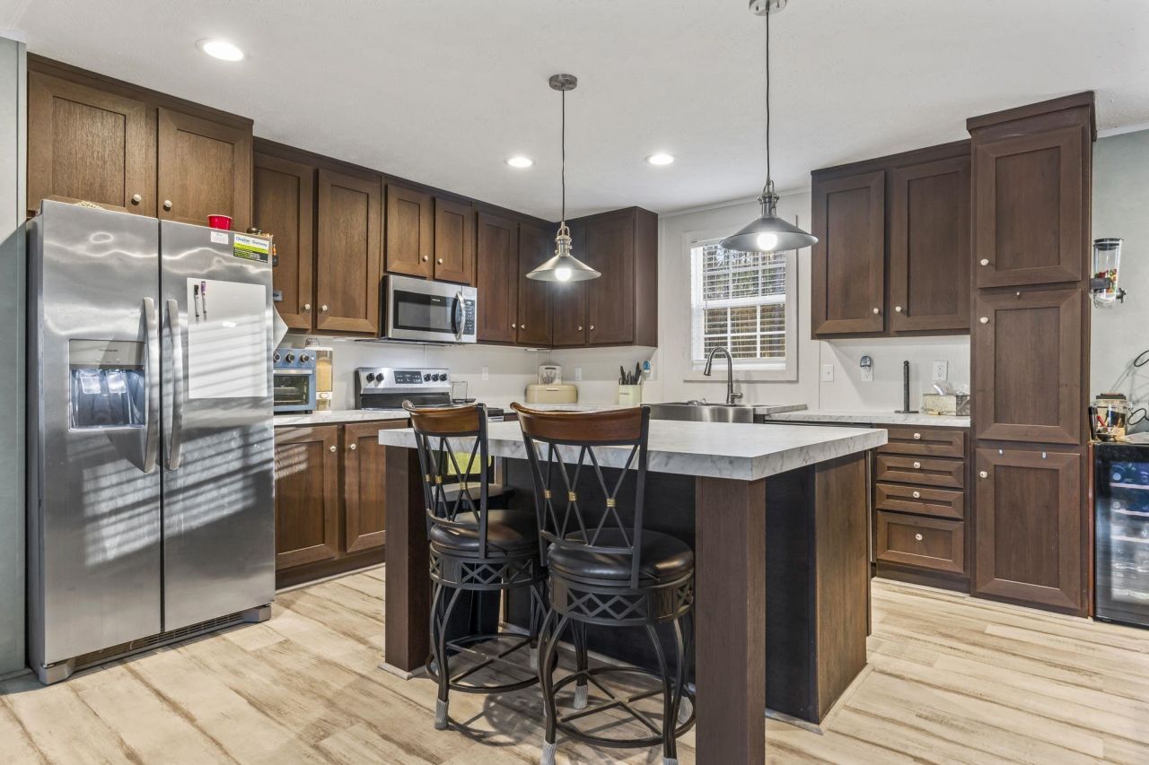 616 Highway 57 N Photo 7