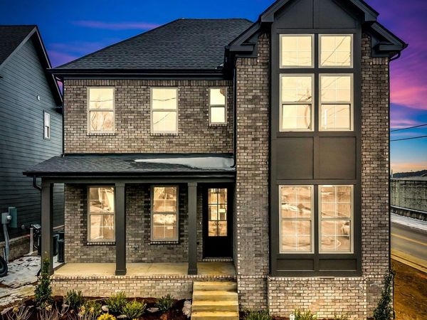 500 Eastboro Dr , Nashville, TN 37209