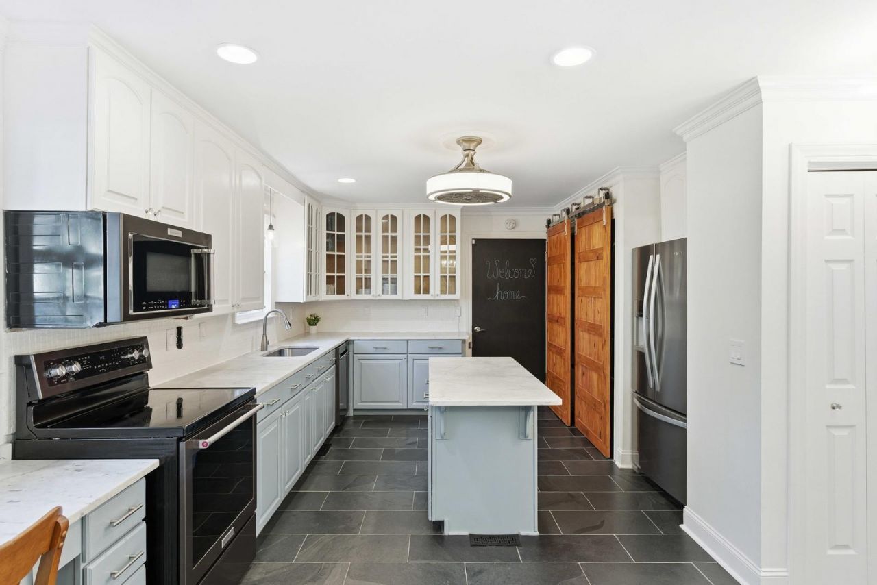 14 Garth Drive Photo 8