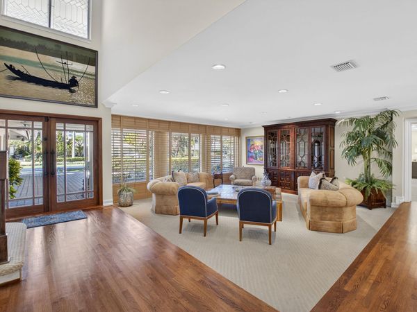 19682 Oakbrook Court, Boca Raton, FL 33434