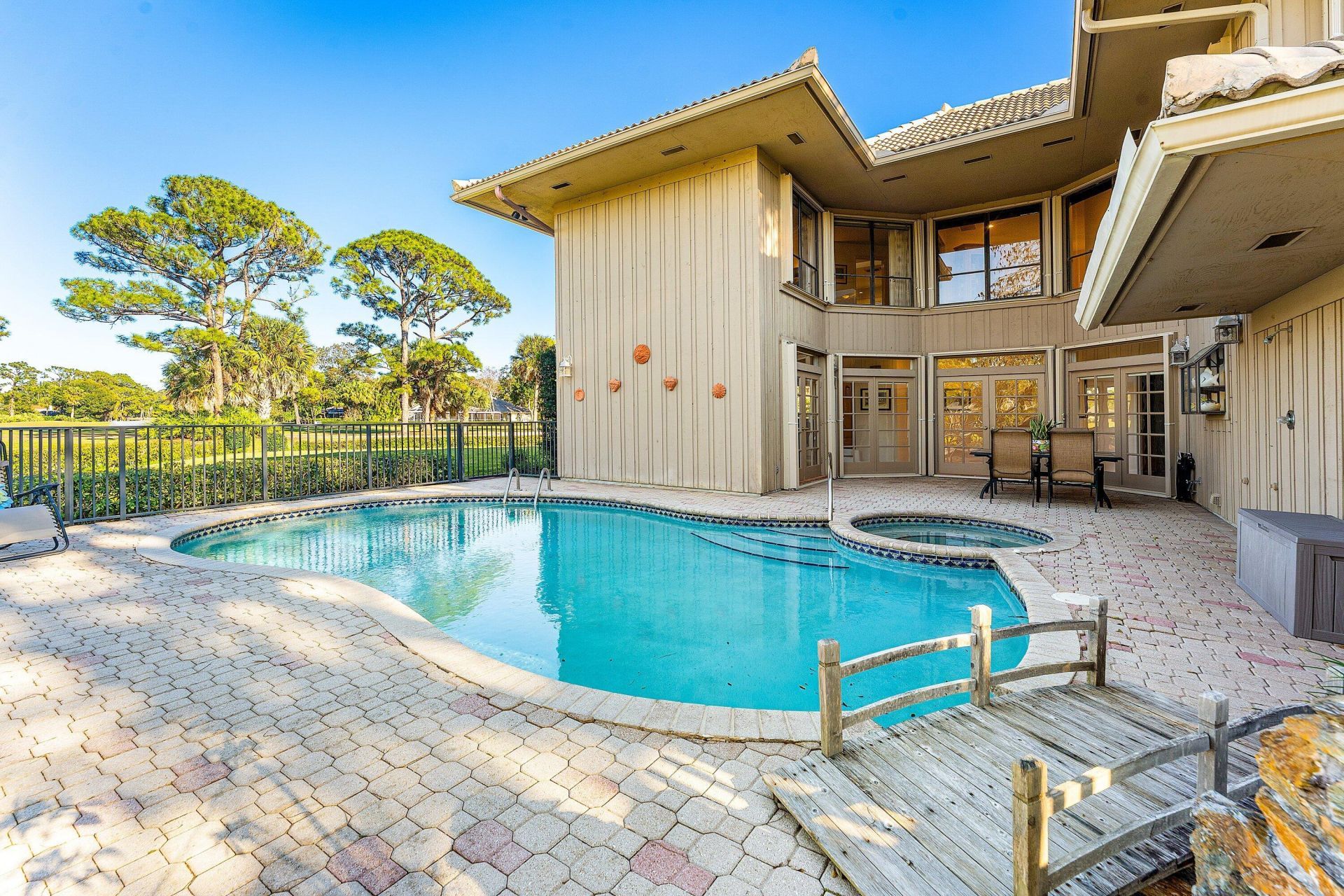 4 Sutherland Court, Palm Beach Gardens, FL 33418 Photo