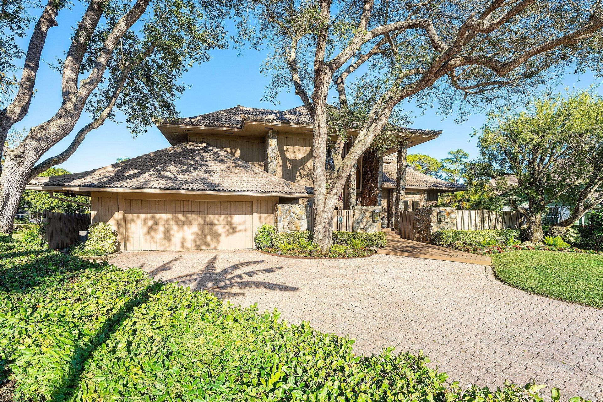 4 Sutherland Court, Palm Beach Gardens, FL 33418 Photo