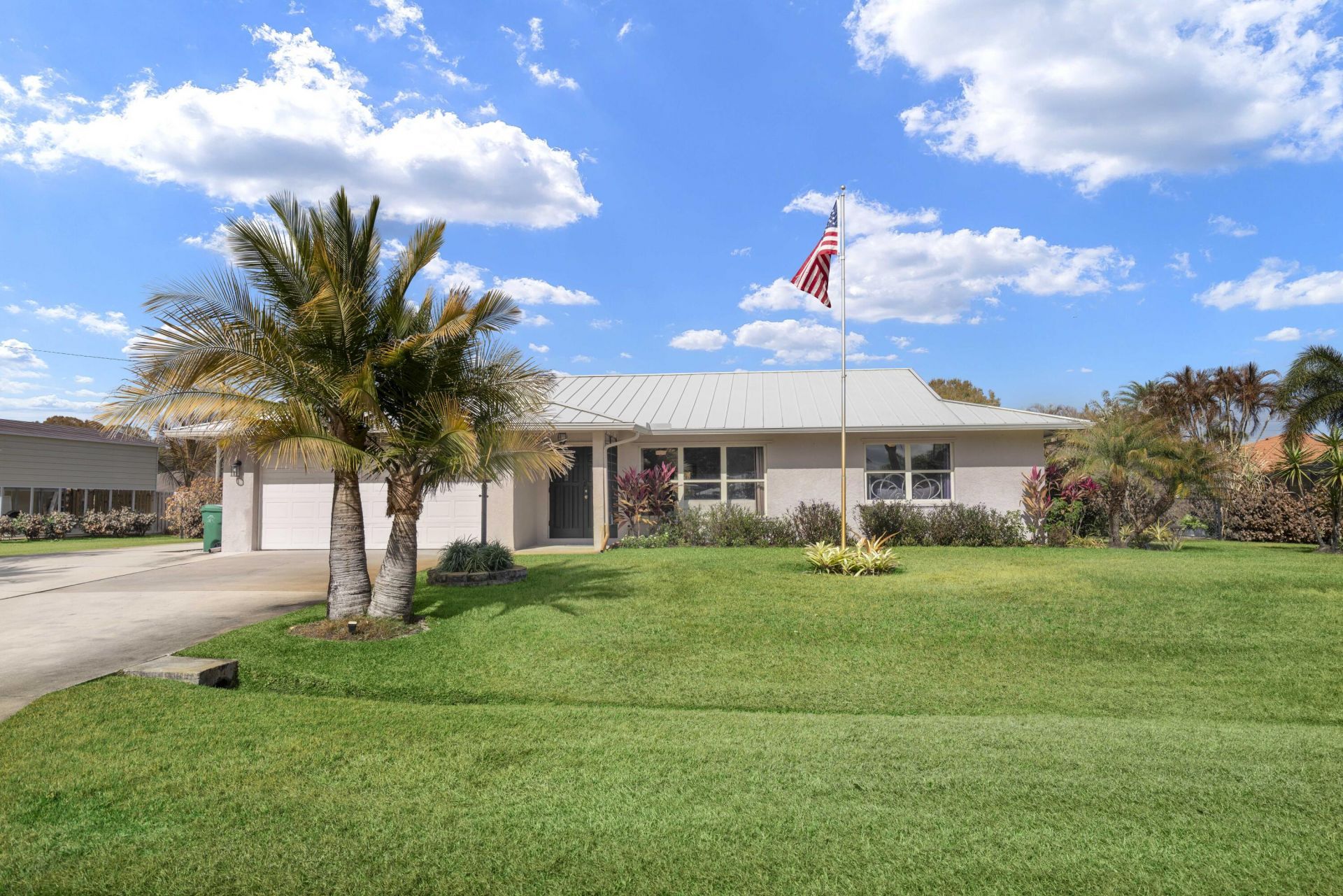 2033 SE Allamanda Drive, Port Saint Lucie, FL 34952 Photo