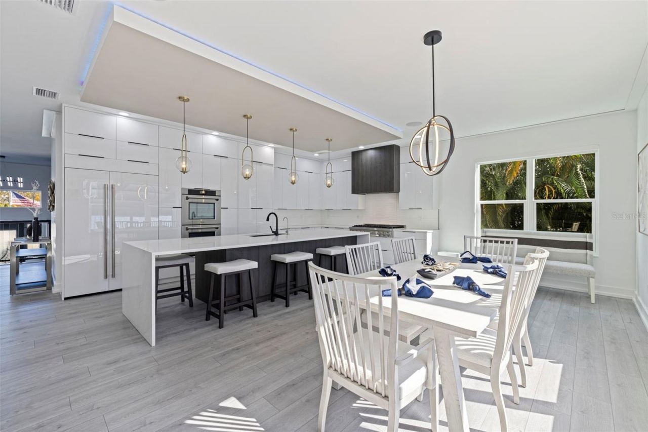 3830 Shore Acres Boulevard Ne, Saint Petersburg, FL 33703 Photo