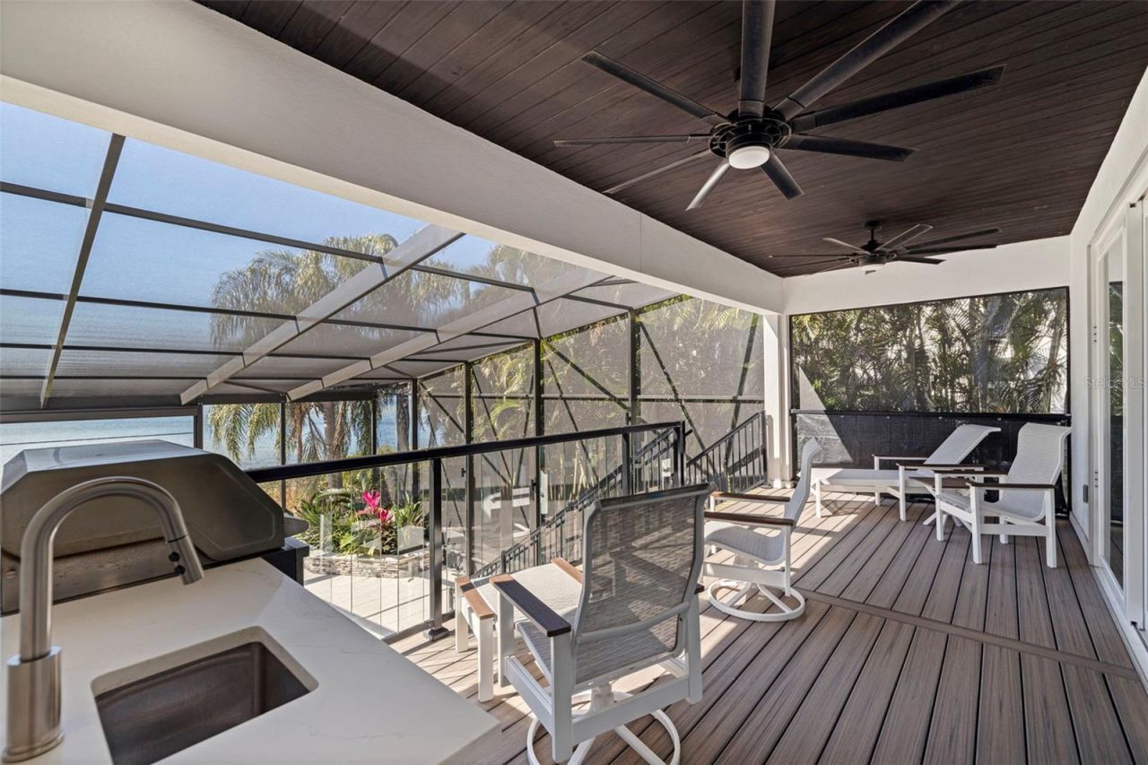 3830 Shore Acres Boulevard Ne, Saint Petersburg, FL 33703 Photo