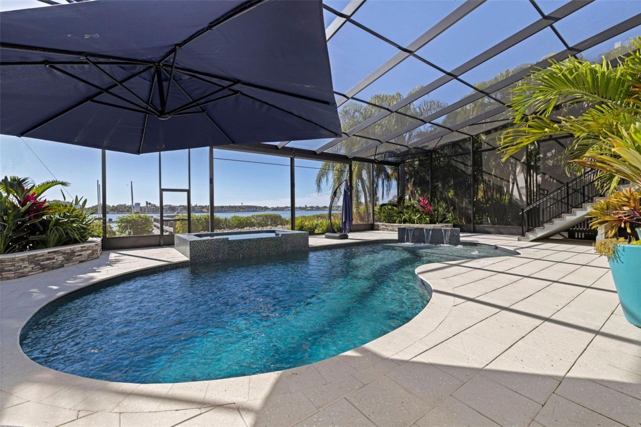 3830 Shore Acres Boulevard Ne, Saint Petersburg, FL 33703 Photo