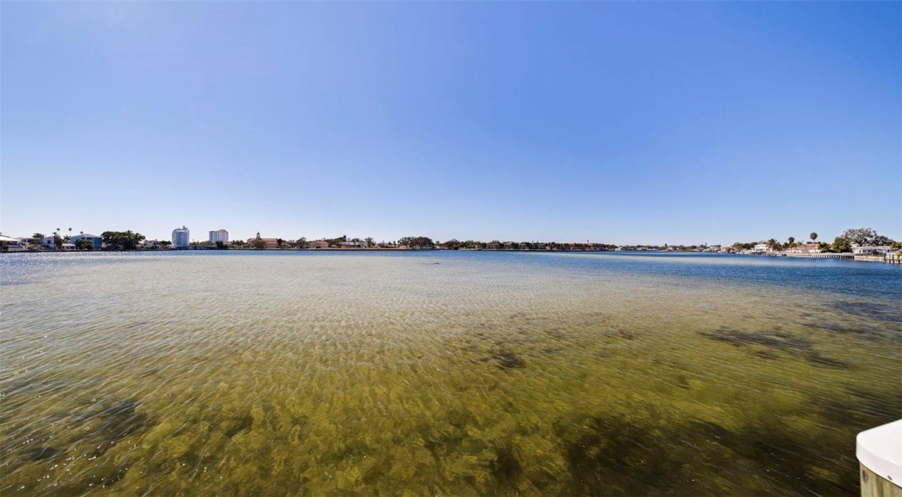 3830 Shore Acres Boulevard Ne, Saint Petersburg, FL 33703 Photo