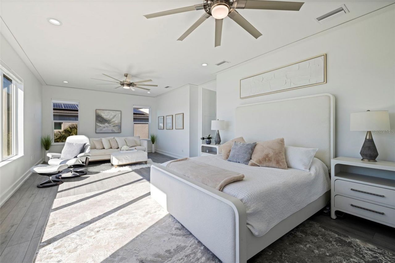 3830 Shore Acres Boulevard Ne, Saint Petersburg, FL 33703 Photo