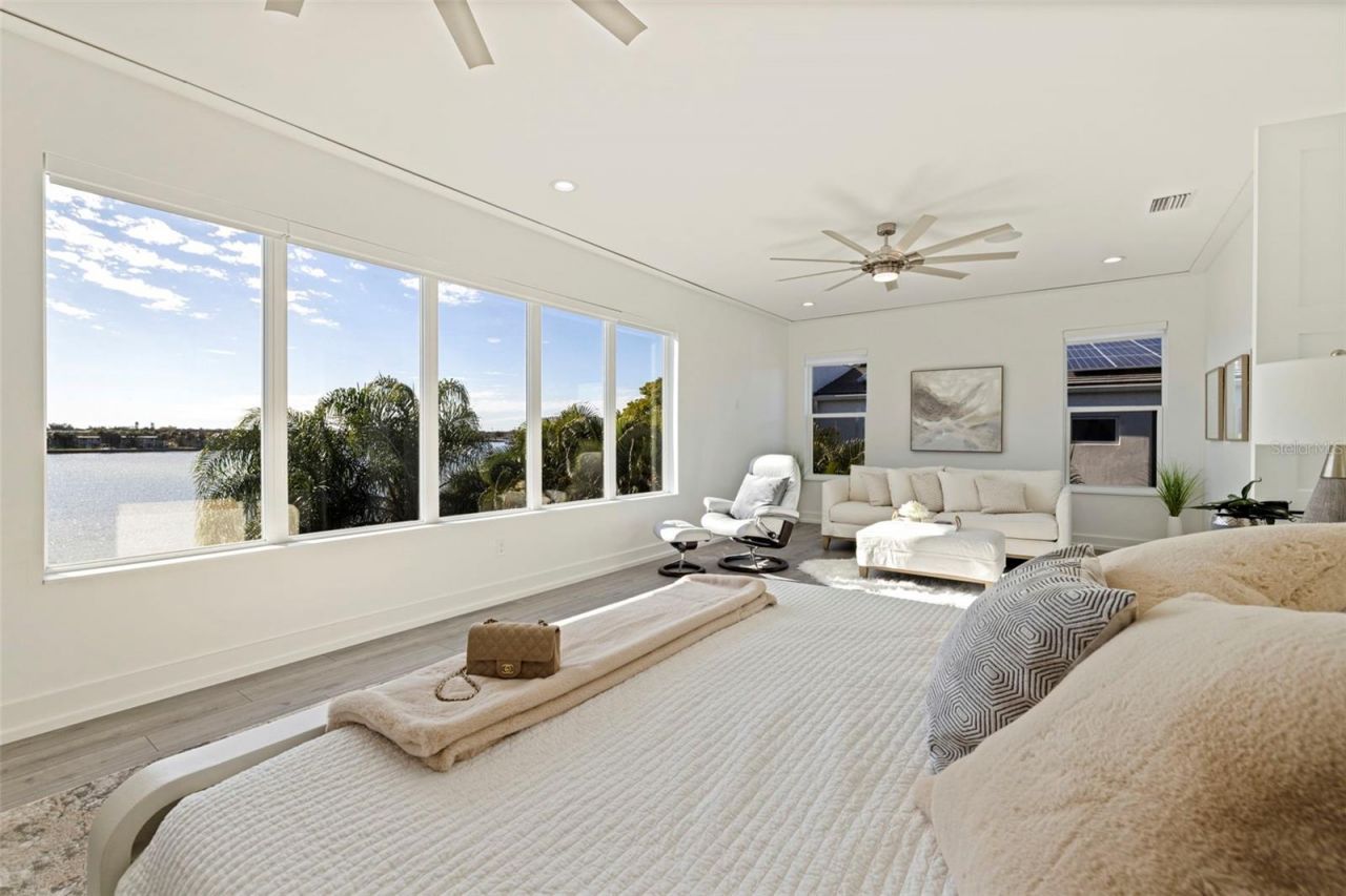 3830 Shore Acres Boulevard Ne, Saint Petersburg, FL 33703 Photo