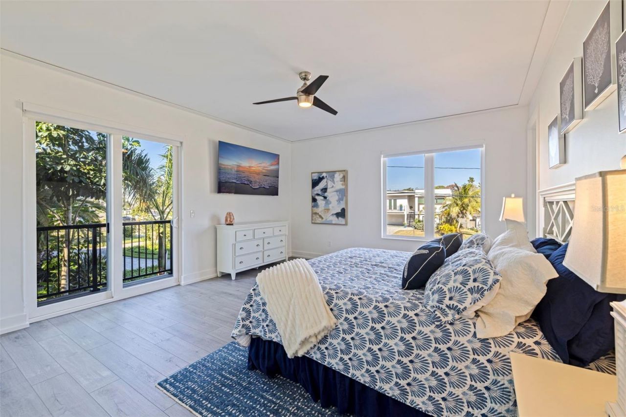 3830 Shore Acres Boulevard Ne, Saint Petersburg, FL 33703 Photo