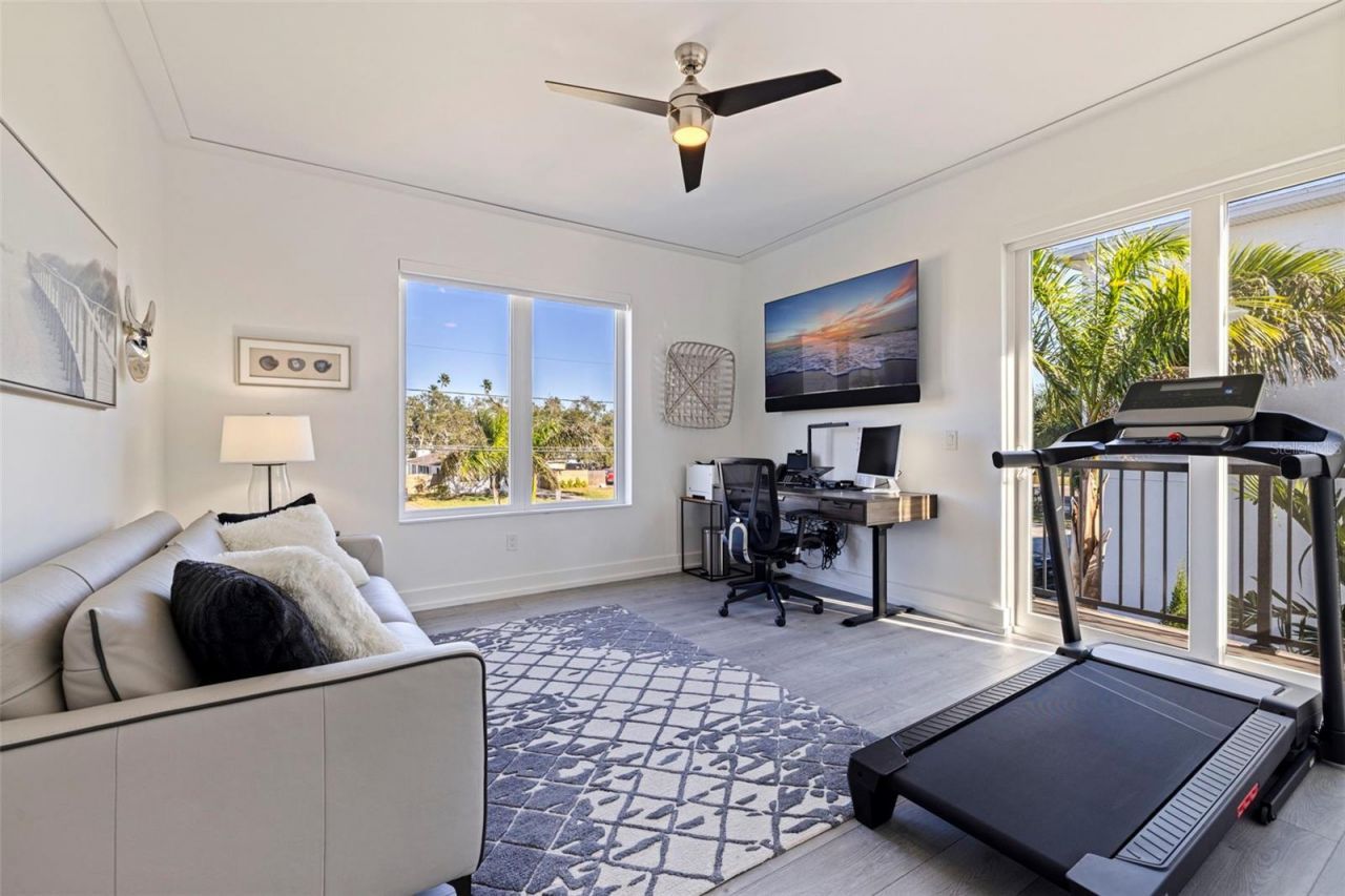 3830 Shore Acres Boulevard Ne, Saint Petersburg, FL 33703 Photo