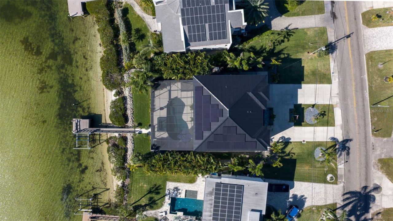 3830 Shore Acres Boulevard Ne, Saint Petersburg, FL 33703 Photo