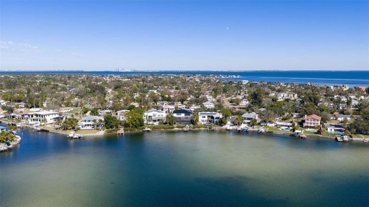 3830 Shore Acres Boulevard Ne, Saint Petersburg, FL 33703 Photo