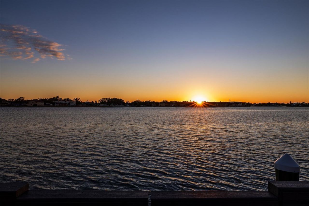 3830 Shore Acres Boulevard Ne, Saint Petersburg, FL 33703 Photo