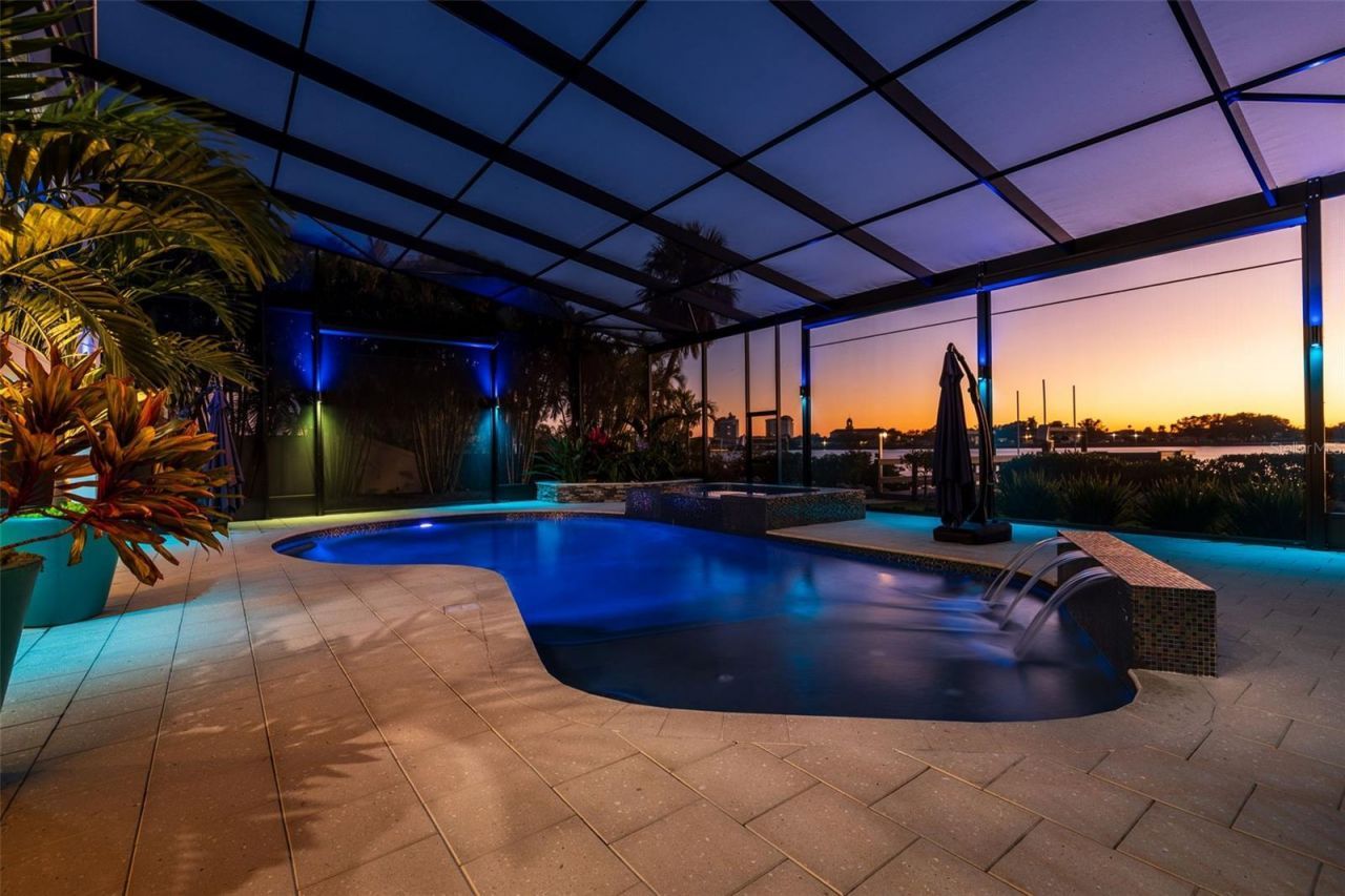 3830 Shore Acres Boulevard Ne, Saint Petersburg, FL 33703 Photo