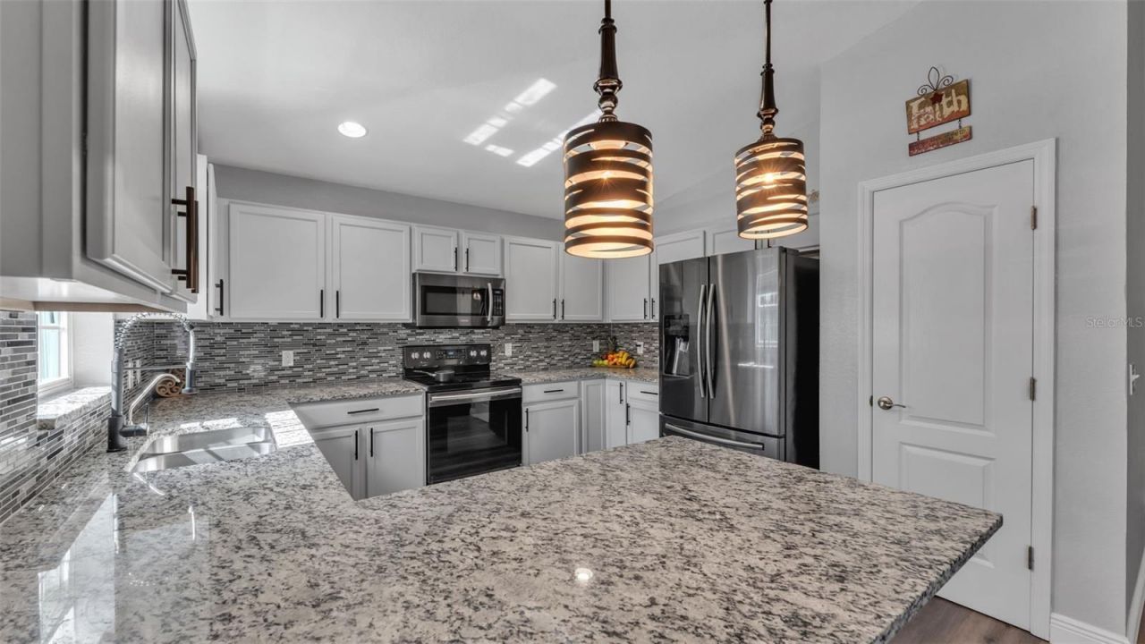 302 Brookshire Drive, Lake Wales, FL 33898 Photo