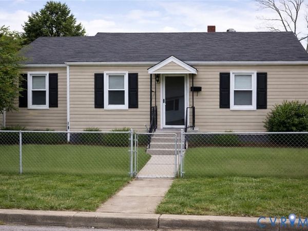 129 Seaboard Street, Petersburg, VA 23803