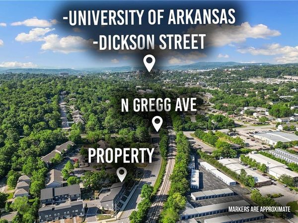 293 W Ash Street , Fayetteville, AR 72703