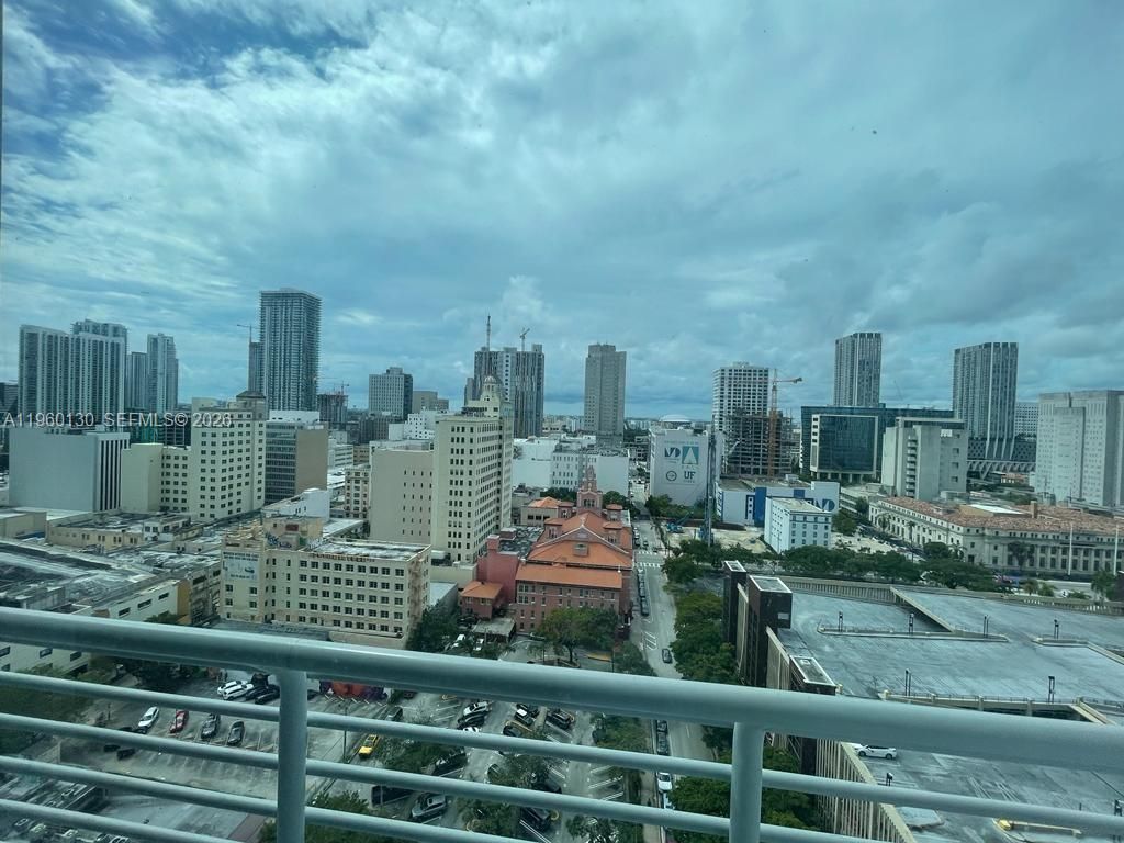133 NE 2 Ave, Unit 1813, Miami, FL 33132 Photo