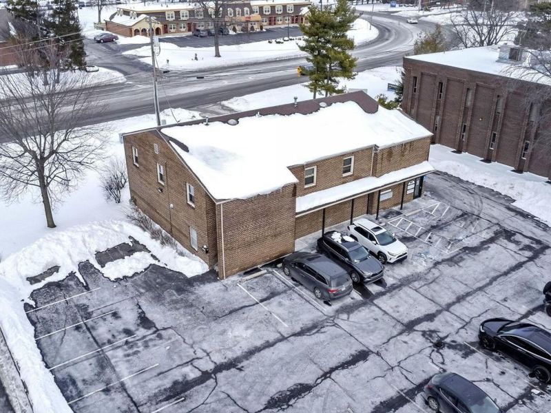 37 E Wilson Bridge Road, Worthington, OH 43085 Photo 15
