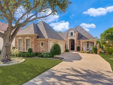 6073 Star Trail Drive, Frisco, TX 75034
