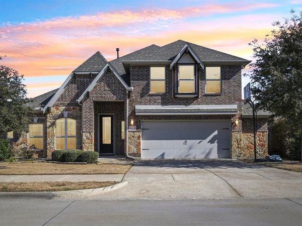 9413 Lakeway Drive, Argyle, TX 76226