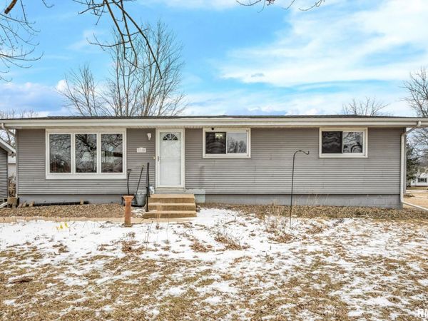 1115 PHEASANT Drive, Knoxville, IL 61448