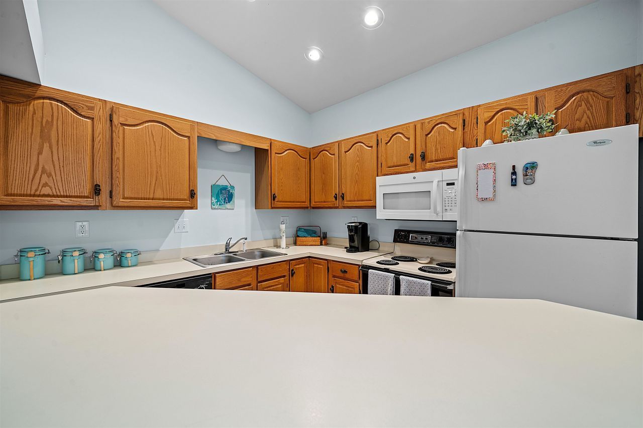 105 Pipers Ln.  Photo 10